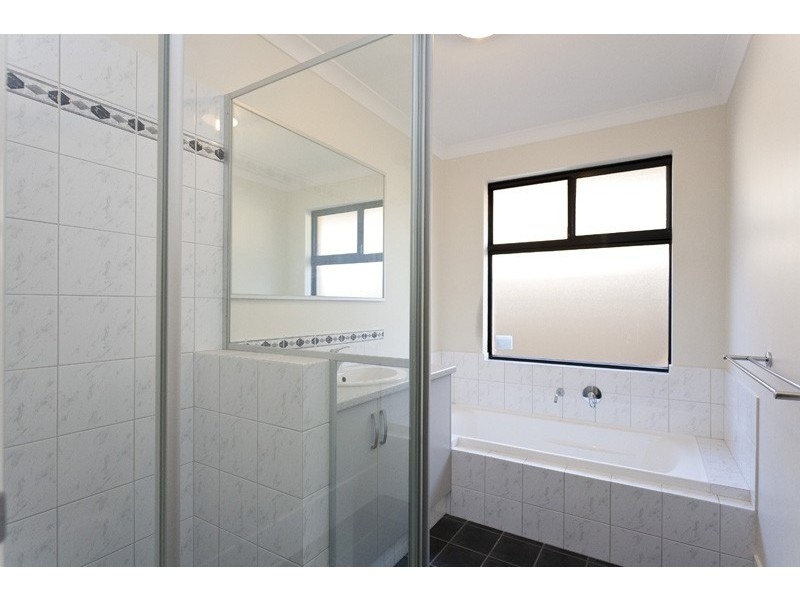 24 Pinelle Parkway, Aubin Grove WA 6164