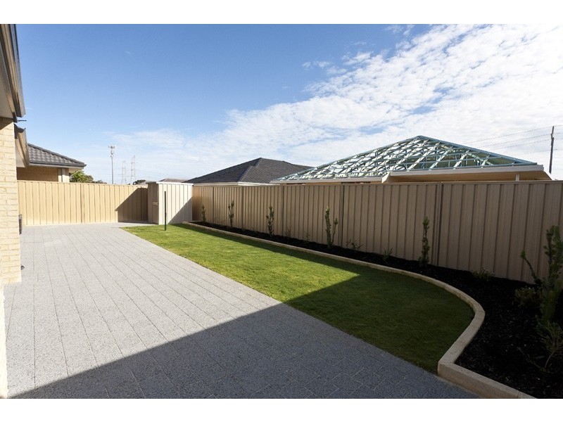 24 Pinelle Parkway, Aubin Grove WA 6164