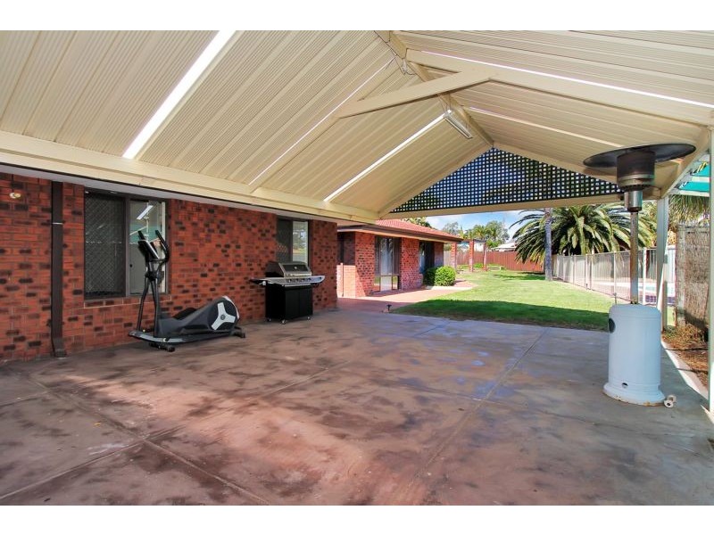14 Lilly Court, Spearwood WA 6163