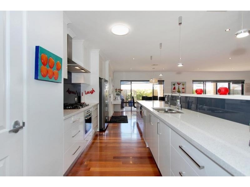 48 Halcyon Way, Atwell WA 6164