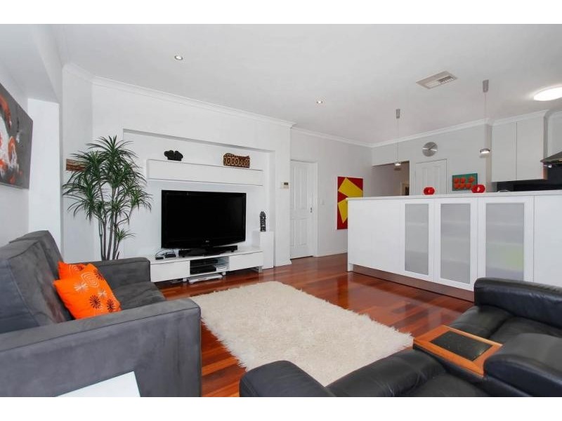 48 Halcyon Way, Atwell WA 6164