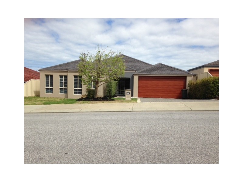 30 The Lakes Boulevard, Jandakot WA 6164