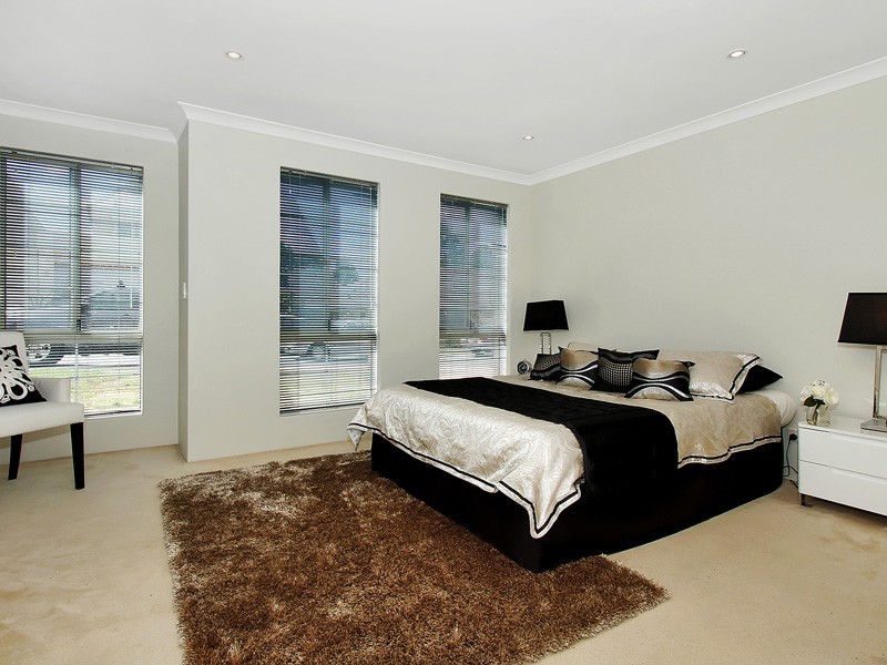 30 The Lakes Boulevard, Jandakot WA 6164