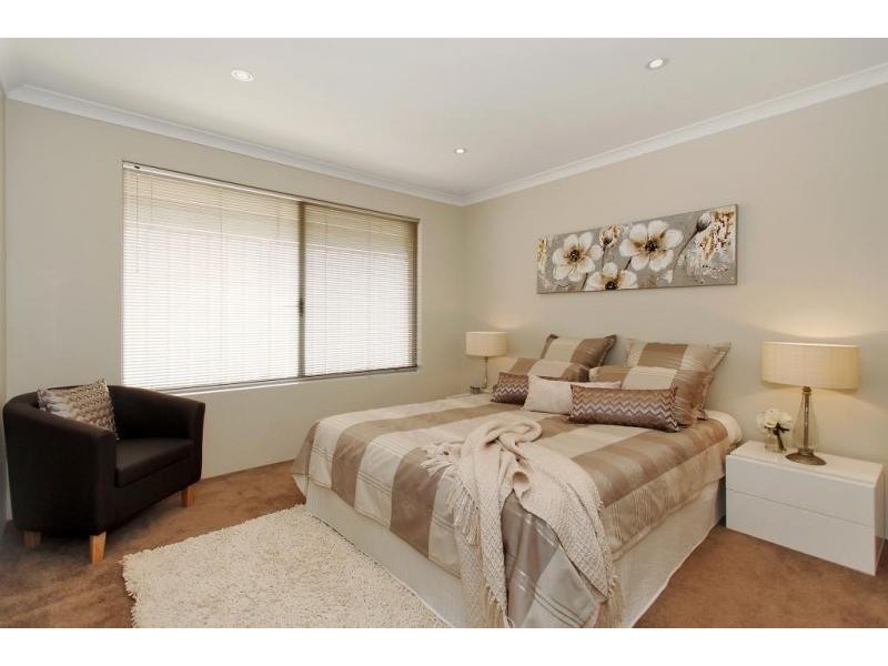 8 Burdekin Vista, Hammond Park WA 6164