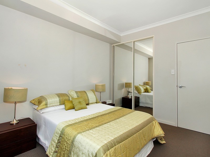 8/105 Wentworth Parade, Success WA 6164