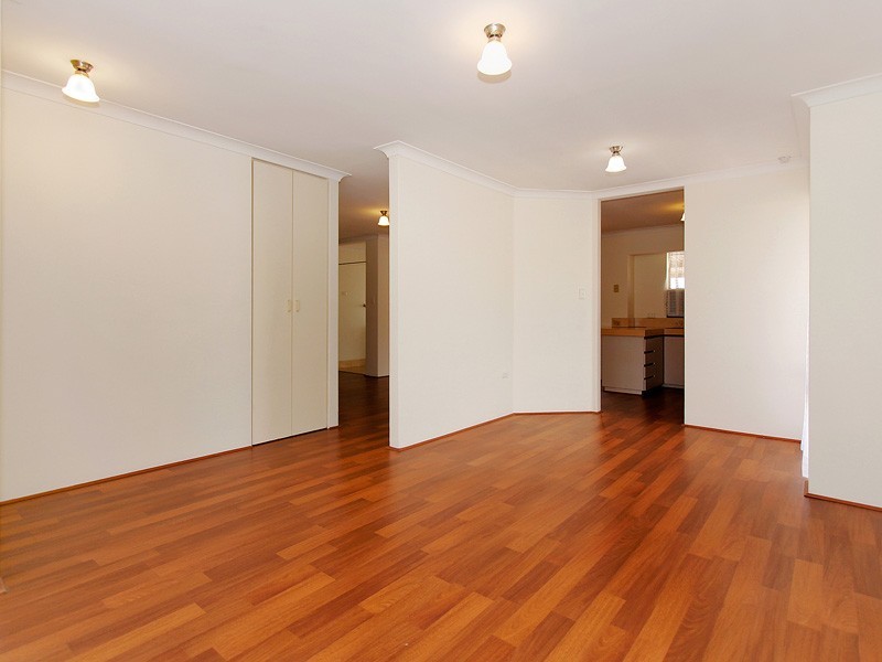 54 Glenbawn Drive, South Lake WA 6164
