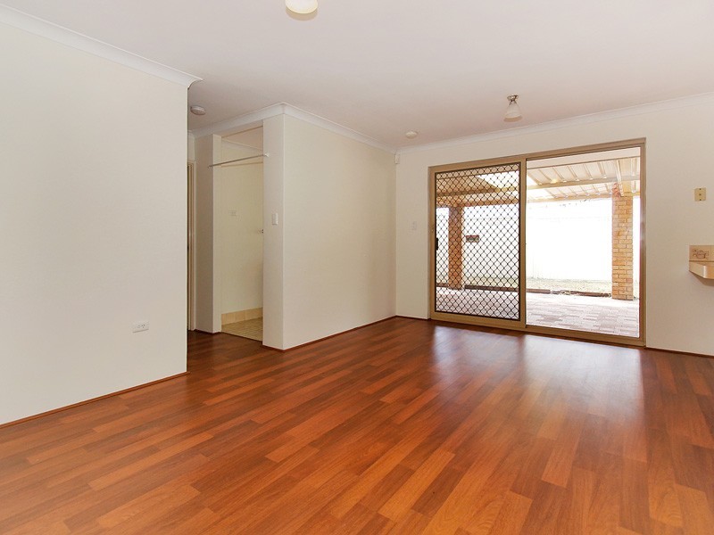 54 Glenbawn Drive, South Lake WA 6164