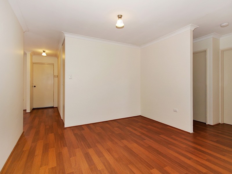 54 Glenbawn Drive, South Lake WA 6164