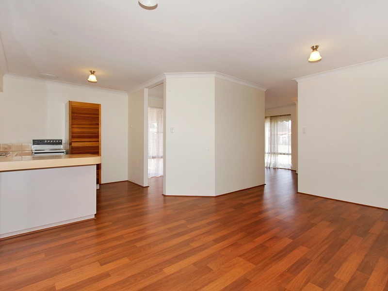 54 Glenbawn Drive, South Lake WA 6164