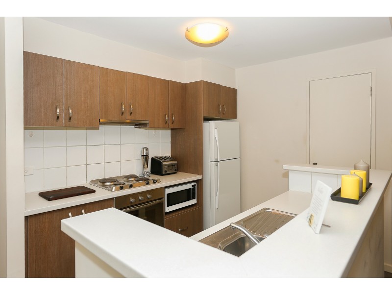4/9 Ibera Way, Success WA 6164