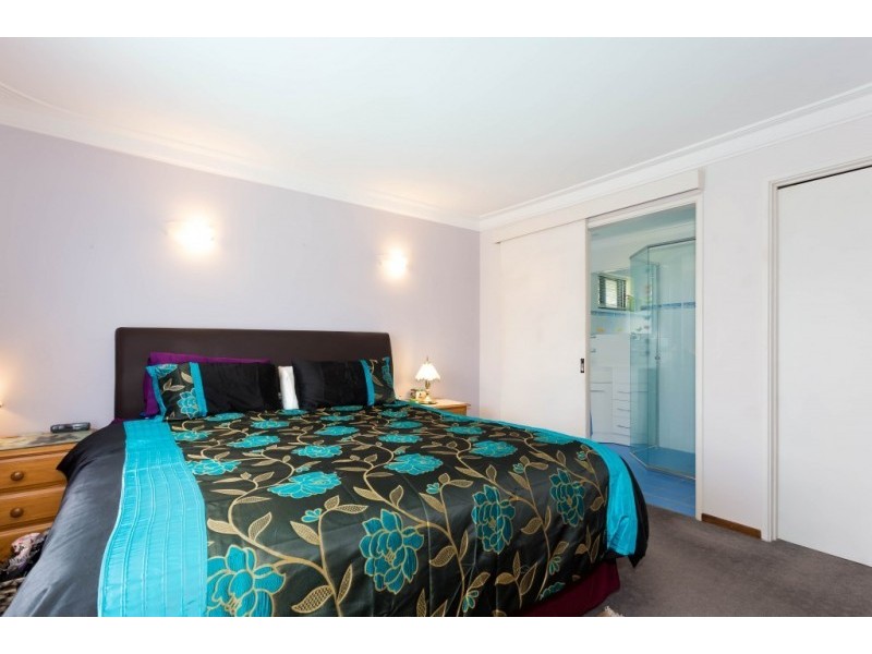 19 Davies Crescent, Kardinya WA 6163