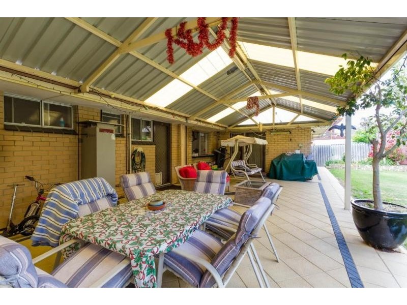 19 Davies Crescent, Kardinya WA 6163