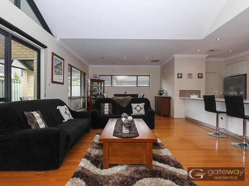 10 Brindabella Avenue, Aubin Grove WA 6164