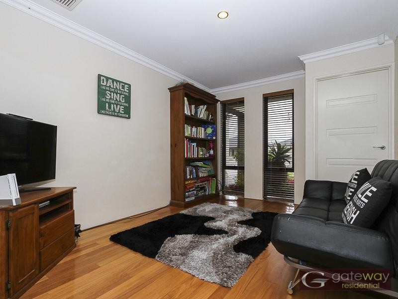 10 Brindabella Avenue, Aubin Grove WA 6164