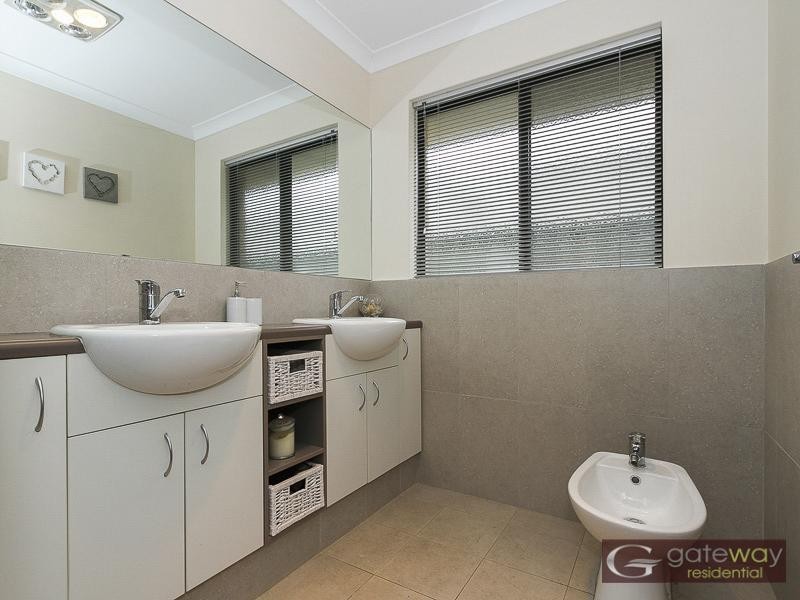 10 Brindabella Avenue, Aubin Grove WA 6164