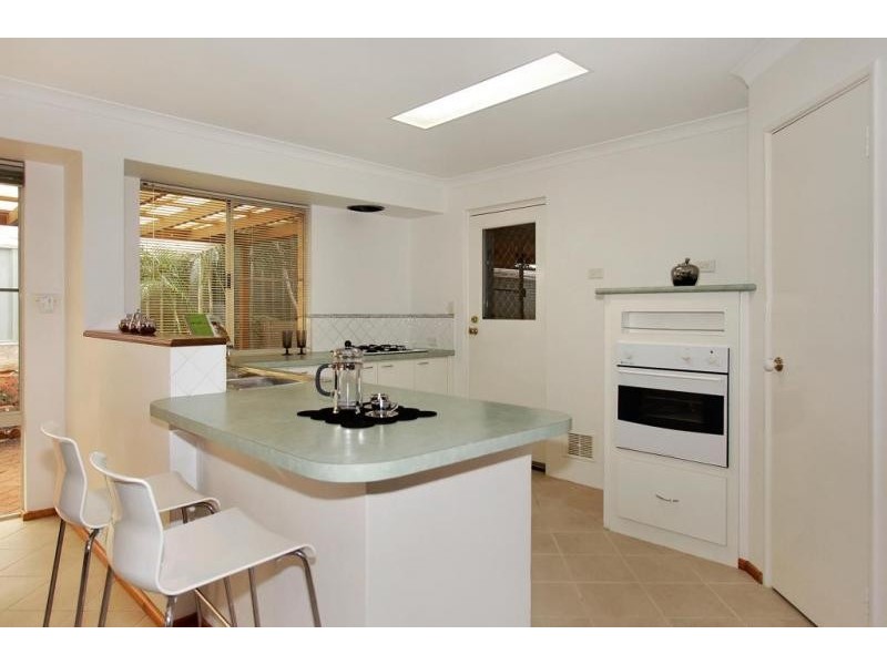 3 Belvoir Crescent, Orelia WA 6167