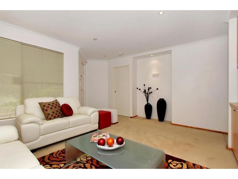 3 Belvoir Crescent, Orelia WA 6167