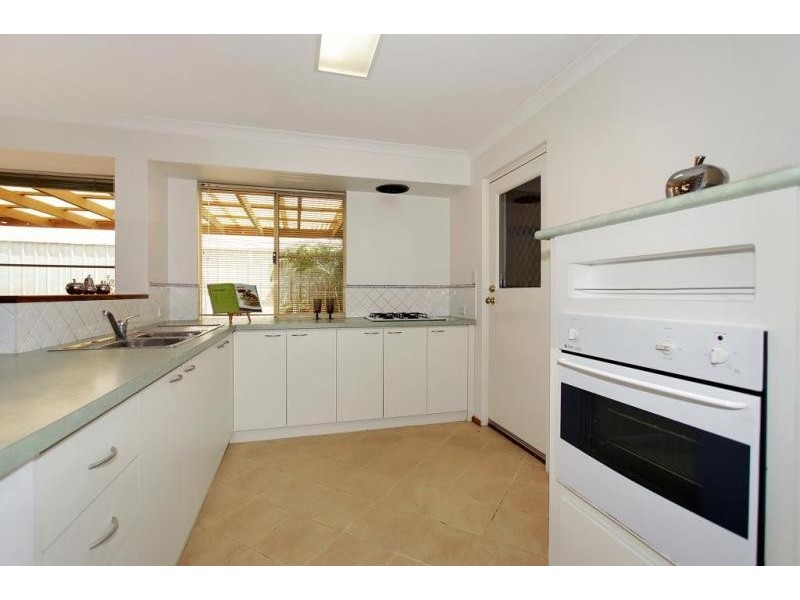 3 Belvoir Crescent, Orelia WA 6167