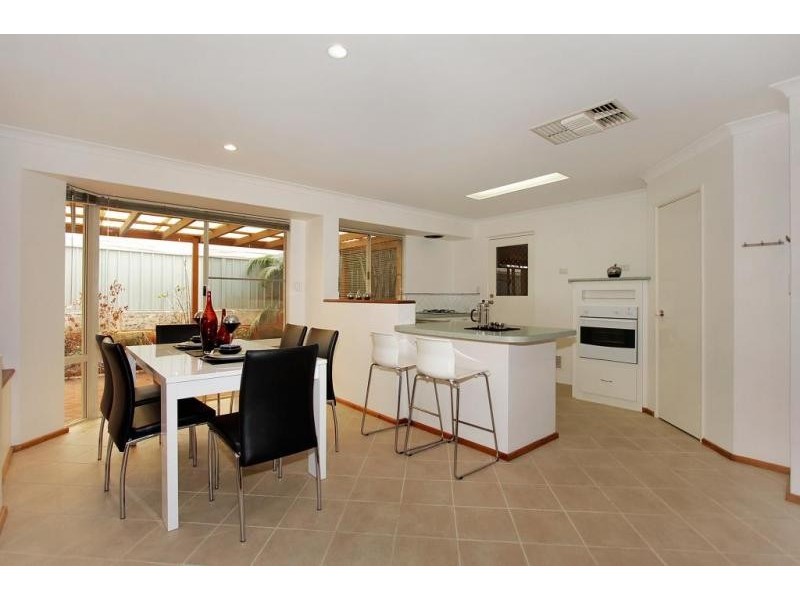 3 Belvoir Crescent, Orelia WA 6167