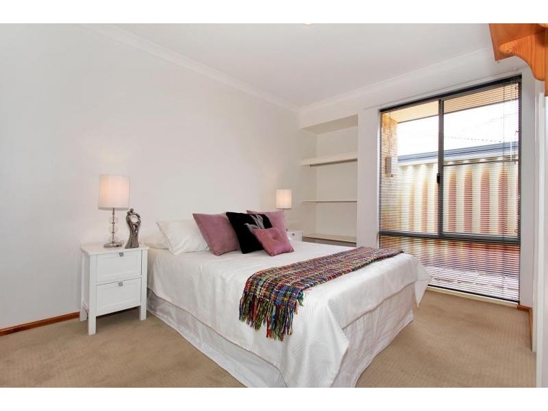 3 Belvoir Crescent, Orelia WA 6167