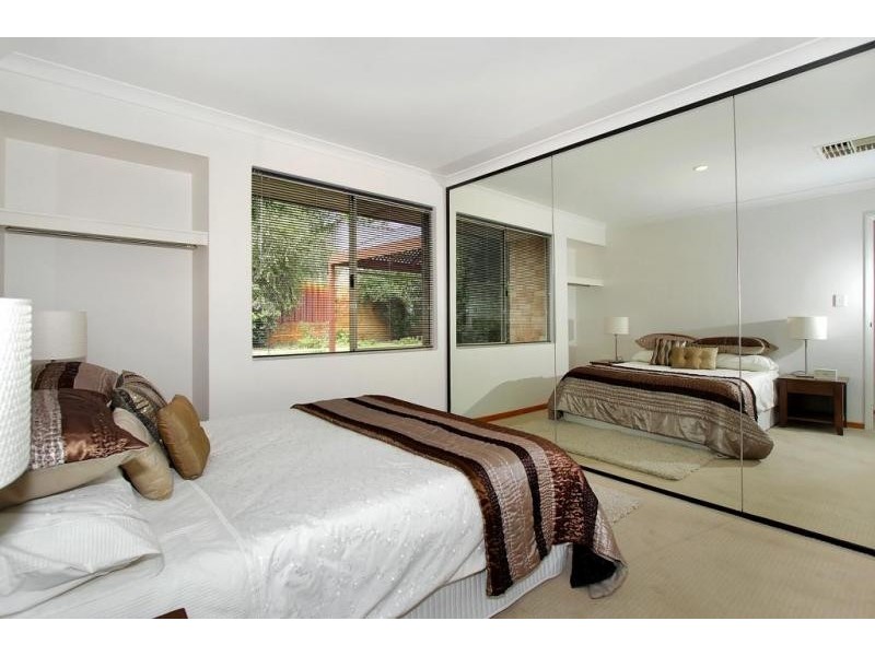 3 Belvoir Crescent, Orelia WA 6167