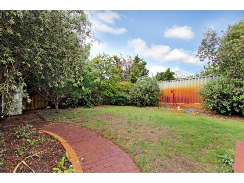 3 Belvoir Crescent, Orelia WA 6167