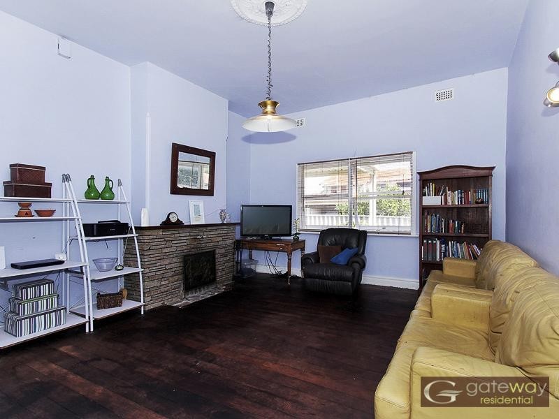 51 Petra Street, East Fremantle WA 6158