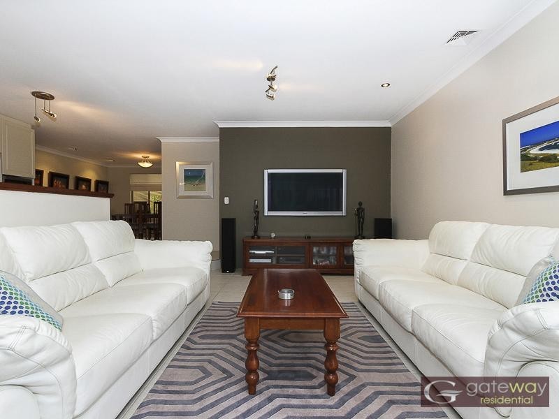 67 Casserly Drive, Leeming WA 6149