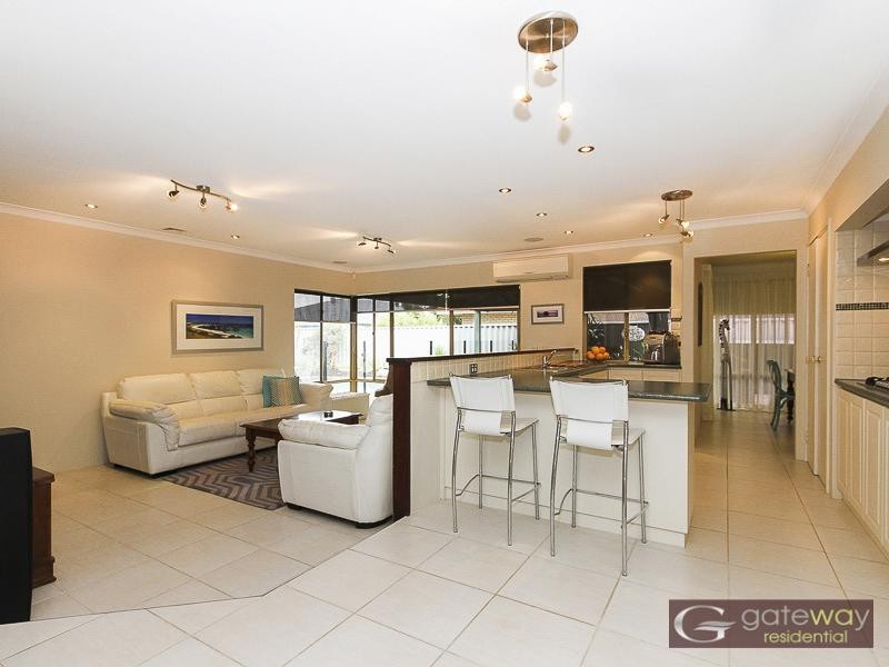 67 Casserly Drive, Leeming WA 6149