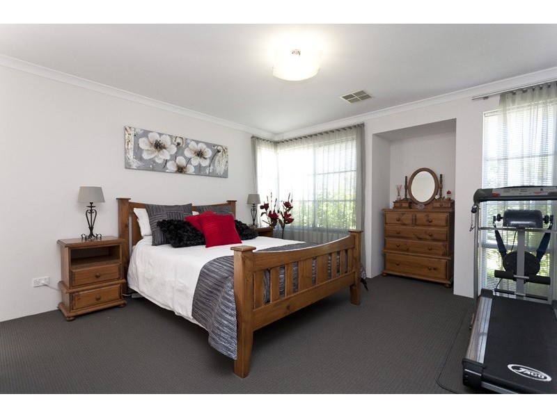 14 Descanso Loop, Aubin Grove WA 6164