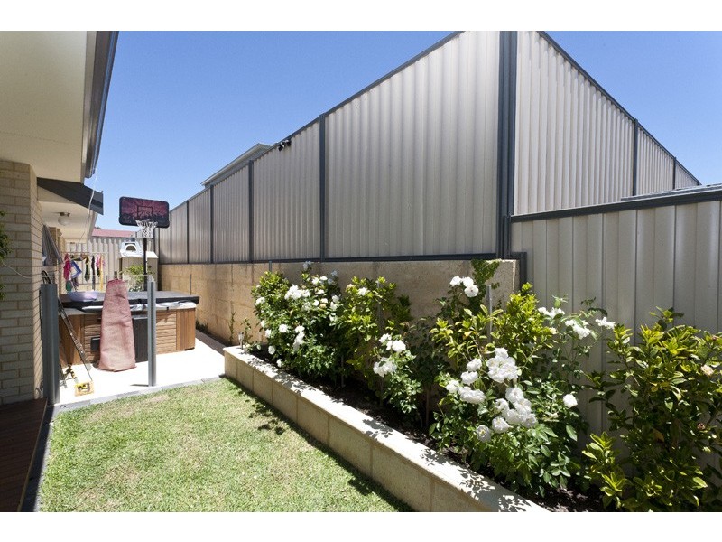 14 Descanso Loop, Aubin Grove WA 6164