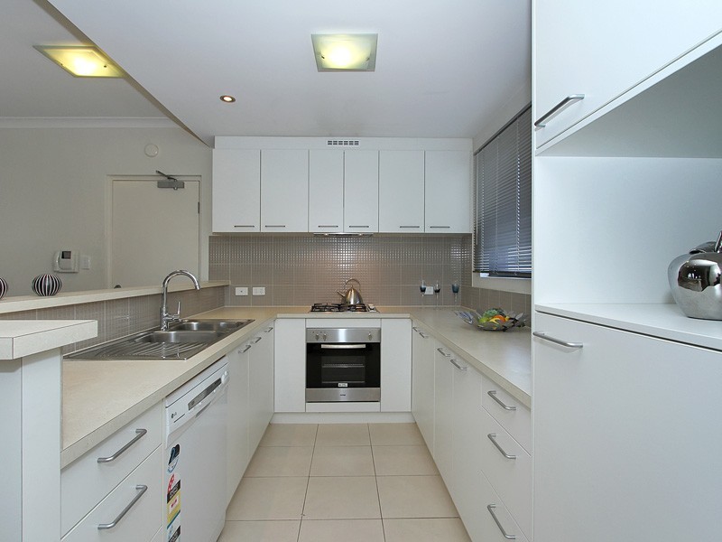 40/2 Stockton Bend, Cockburn Central WA 6164