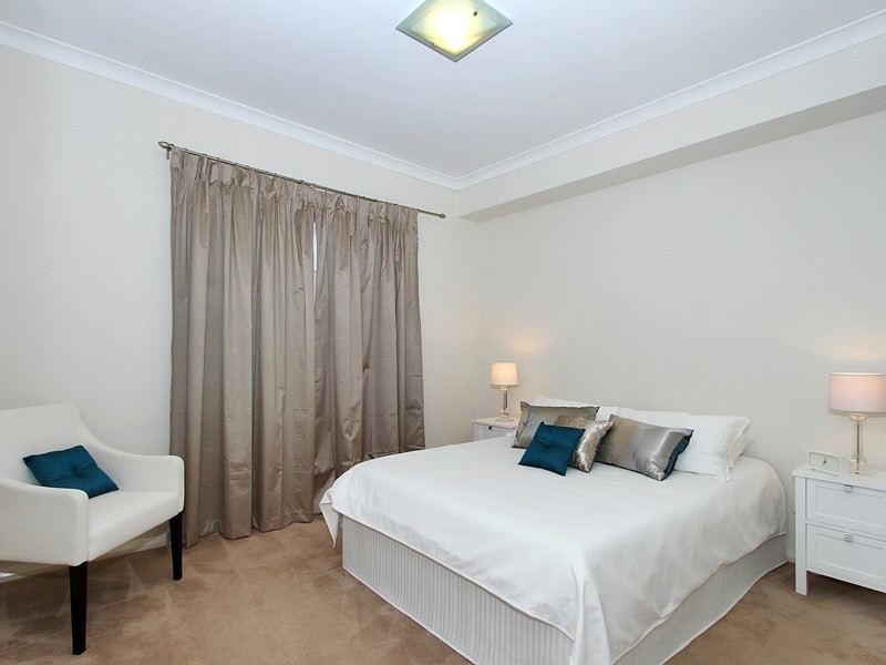 40/2 Stockton Bend, Cockburn Central WA 6164