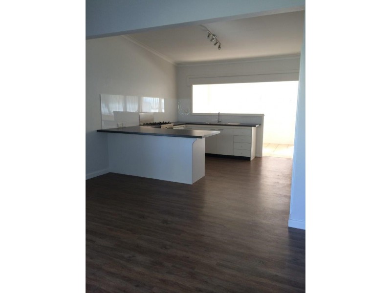 9B Bay View Street, Rockingham WA 6168