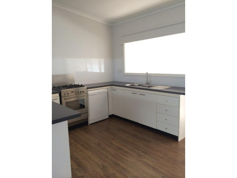 9B Bay View Street, Rockingham WA 6168