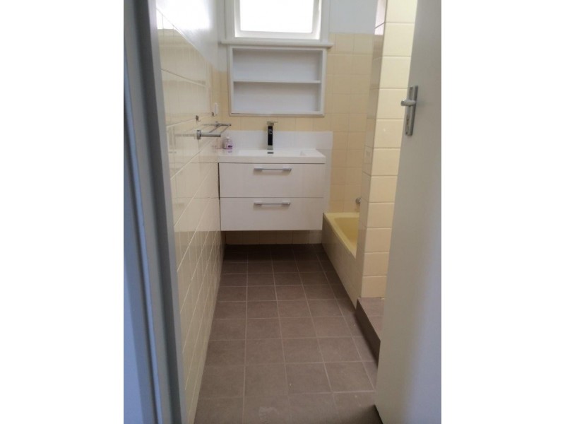 9B Bay View Street, Rockingham WA 6168