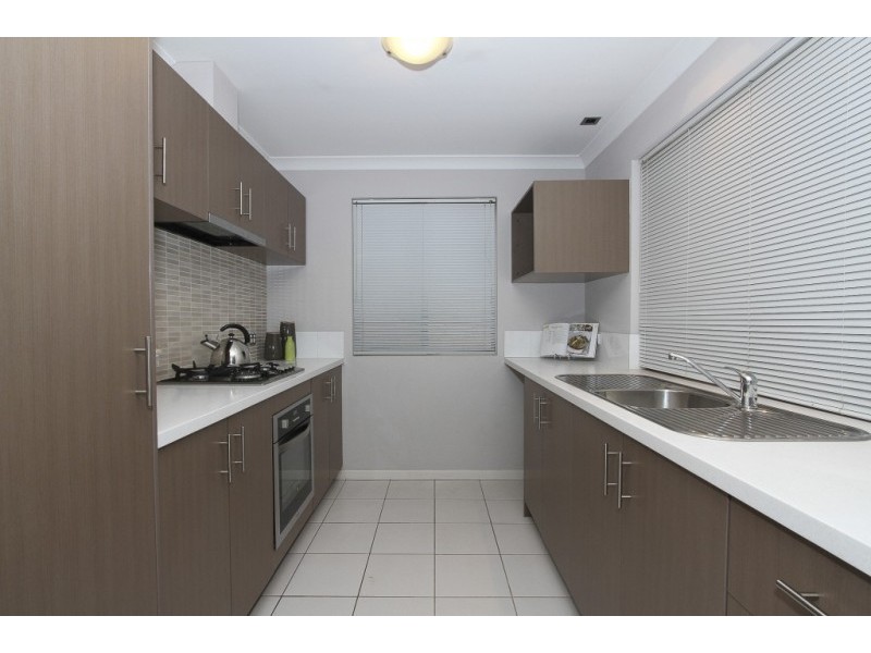 3/3 Peppermint Gardens, Aubin Grove WA 6164