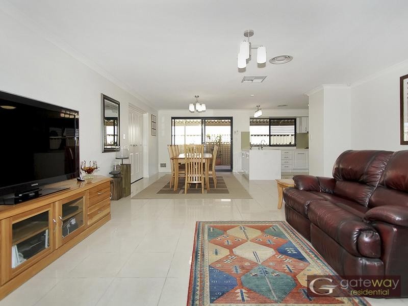 10 Goshawk Pass, Beeliar WA 6164