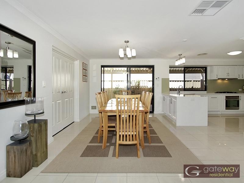 10 Goshawk Pass, Beeliar WA 6164