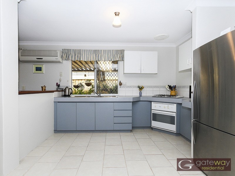 10 Belaring Place, Kenwick WA 6107