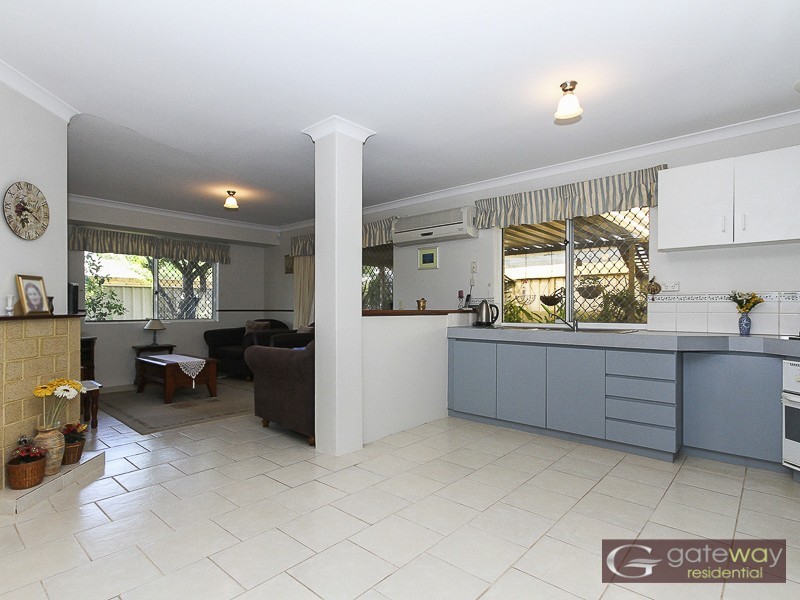 10 Belaring Place, Kenwick WA 6107