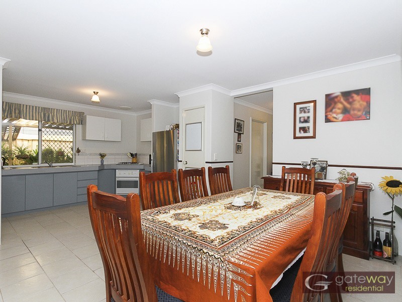 10 Belaring Place, Kenwick WA 6107