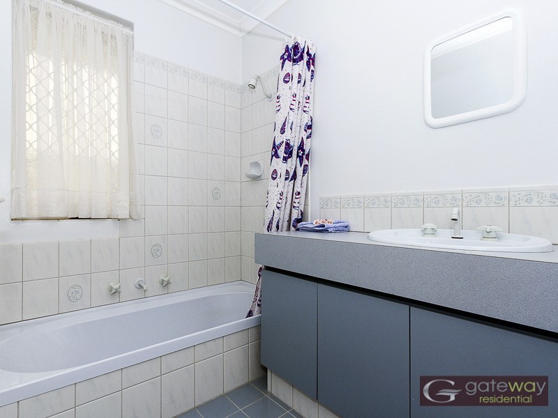 10 Belaring Place, Kenwick WA 6107