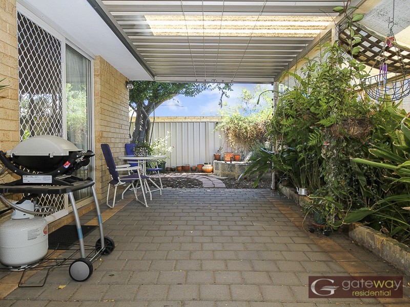 10 Belaring Place, Kenwick WA 6107