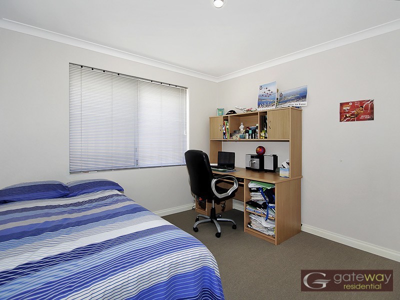13 Essence Bend, Atwell WA 6164
