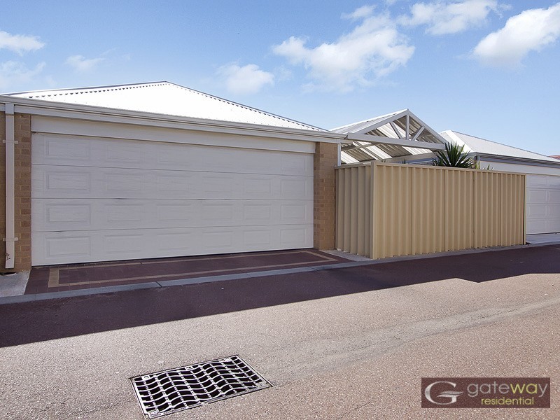 13 Essence Bend, Atwell WA 6164