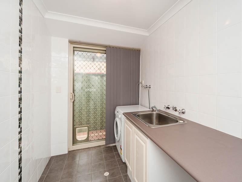 7 Augustus Court, Aubin Grove WA 6164