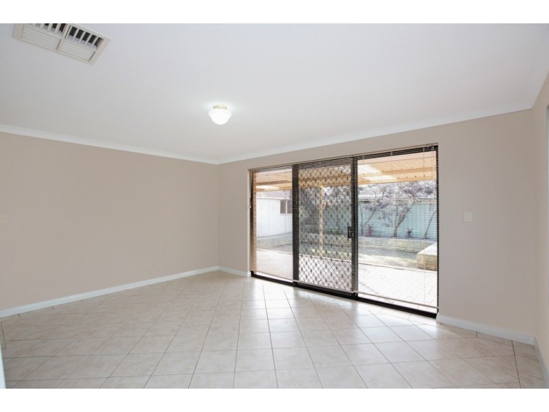 76 Folland Parade, Atwell WA 6164