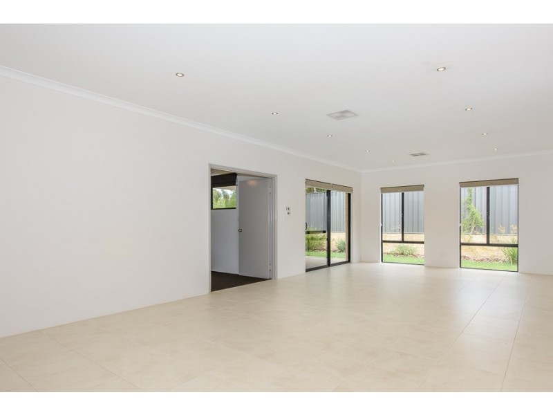 38 Wanderer Parkway, Baldivis WA 6171