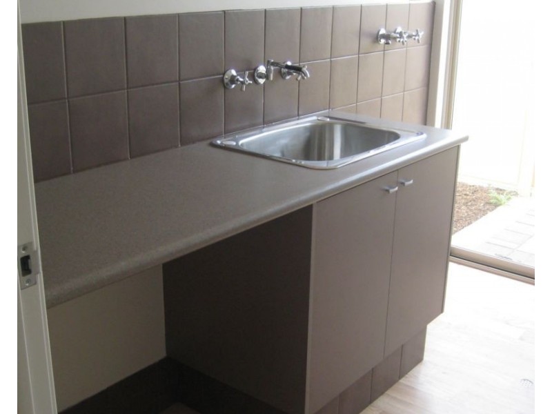 2 Dorsal Bend, Hammond Park WA 6164